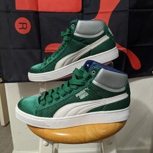 Rare PUMA x UBIQ "700 LEVEL"